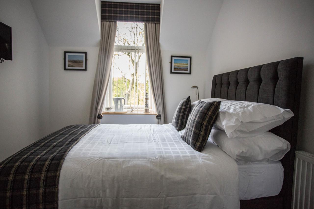 Bed and Breakfast By The Bay Cruden Bay Экстерьер фото
