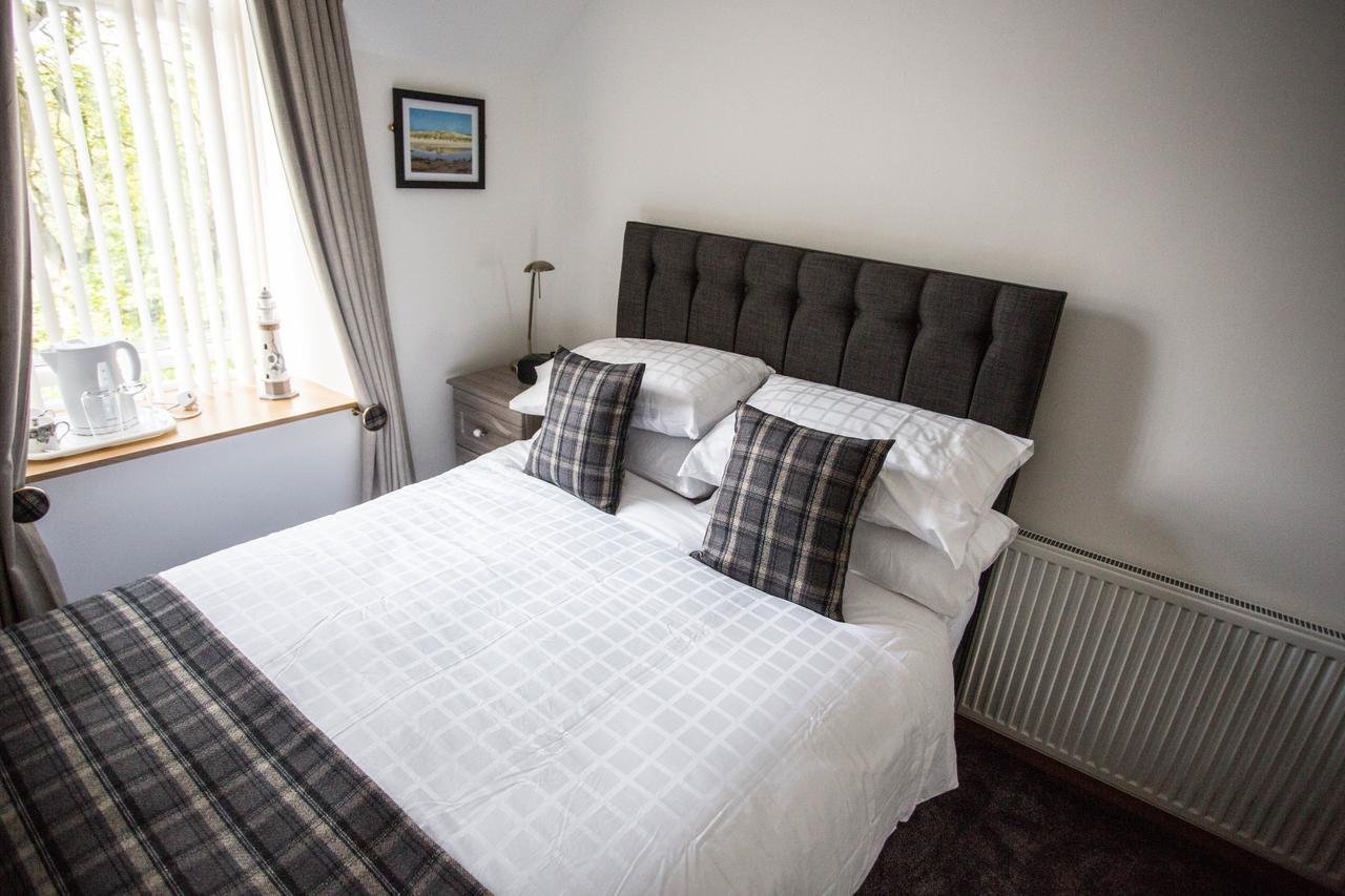 Bed and Breakfast By The Bay Cruden Bay Экстерьер фото