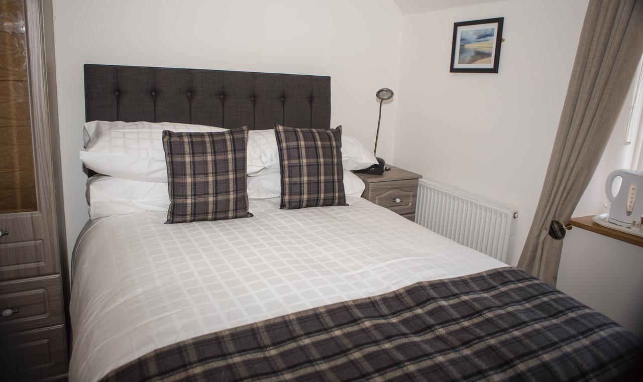 Bed and Breakfast By The Bay Cruden Bay Экстерьер фото