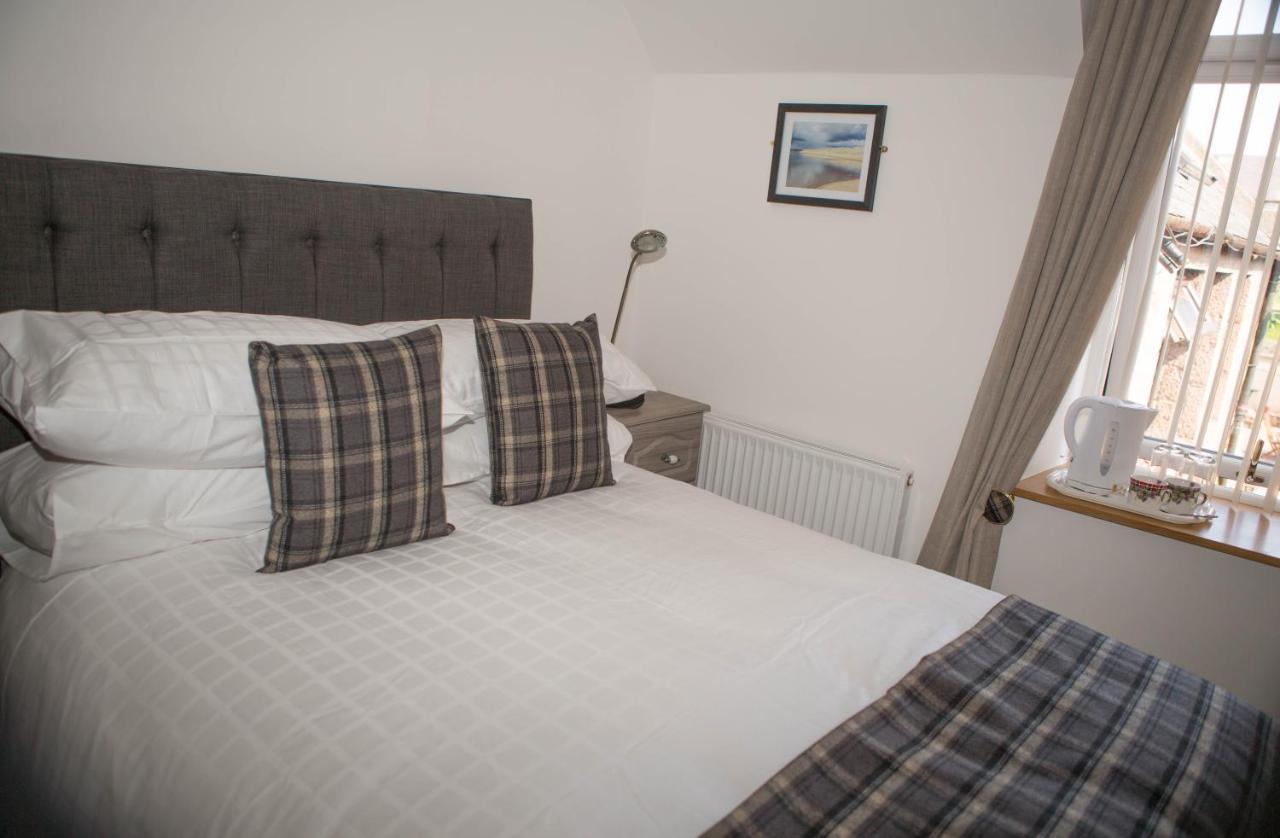 Bed and Breakfast By The Bay Cruden Bay Экстерьер фото